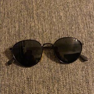 Black Metal Round Sunglasses